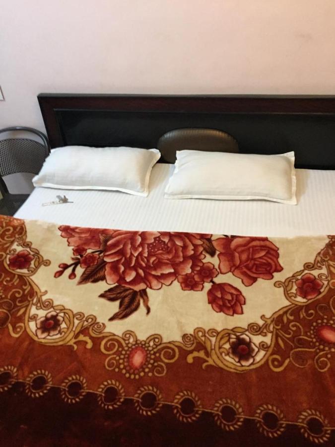 Hotel Blue Star Varanasi Eksteriør billede