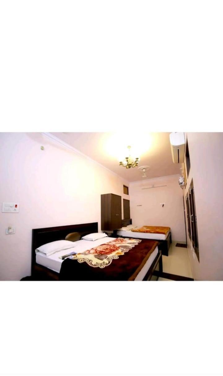 Hotel Blue Star Varanasi Eksteriør billede