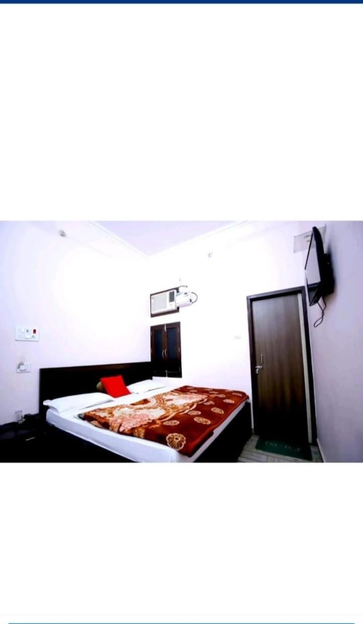 Hotel Blue Star Varanasi Eksteriør billede